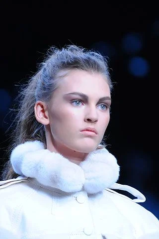 Look 8